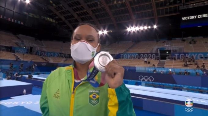 "Uma sobe e puxa a outra", diz Flávia Oliveira sobre ...