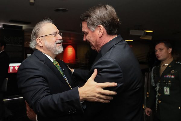 Aras e Bolsonaro