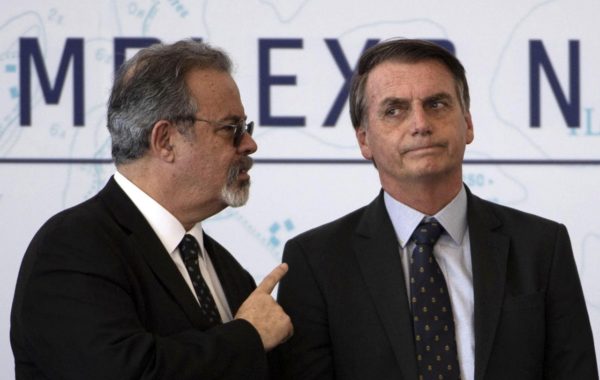 Bolsonaro e ex-ministro da Defesa