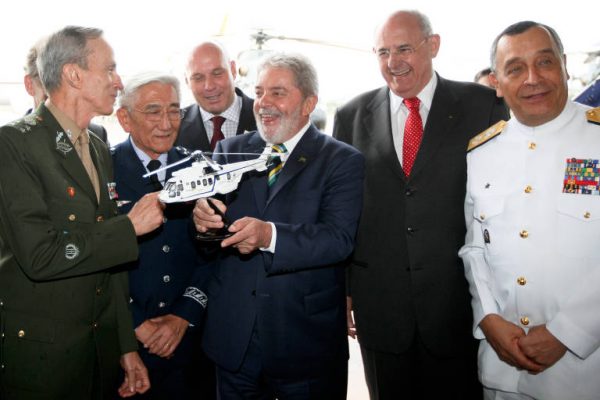 Militares com Lula, do PT