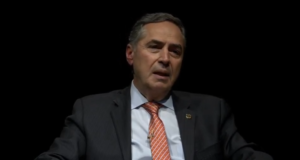 Barroso e Bolsonaro processo