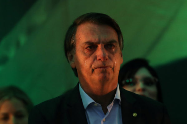 Bolsonaro chorou