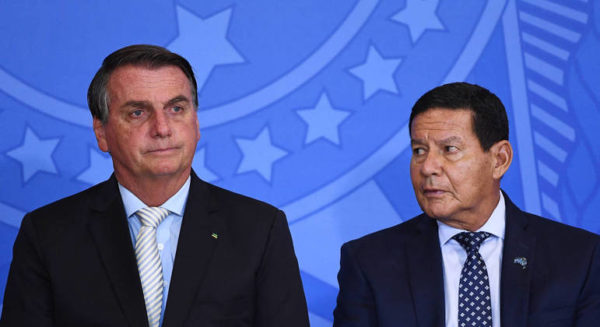 TSE pode cassar chapa Bolsonaro-Mourão