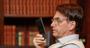 Governo Bolsonaro usa projeto de internet gratuita para exibir propagandas