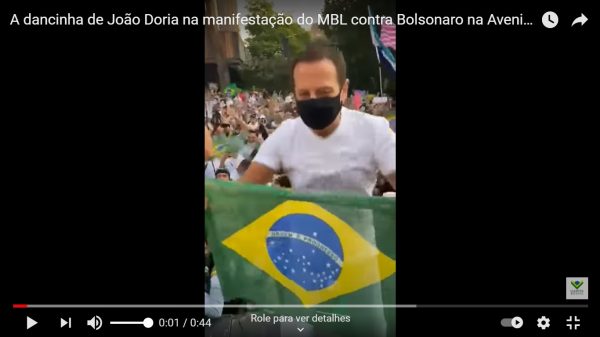 João Doria dança em evento do MBL na avenida Paulista, em SP