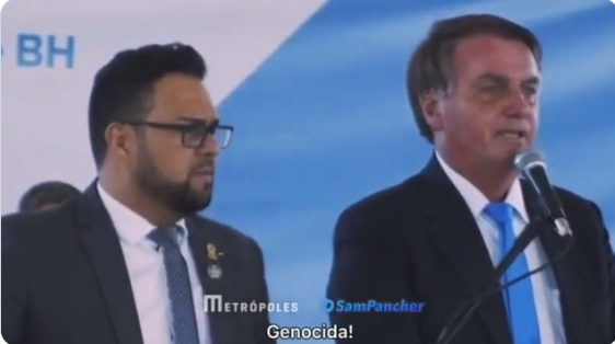 Bolsonaro é chamado de genocida durante discurso em BH. Imagem: Reprodução