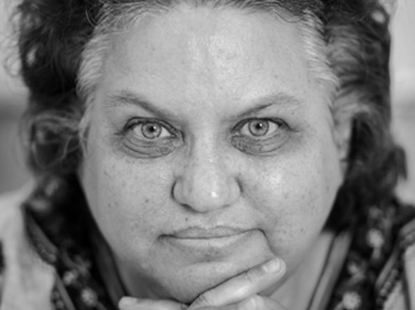 Veja a Lola Aronovich