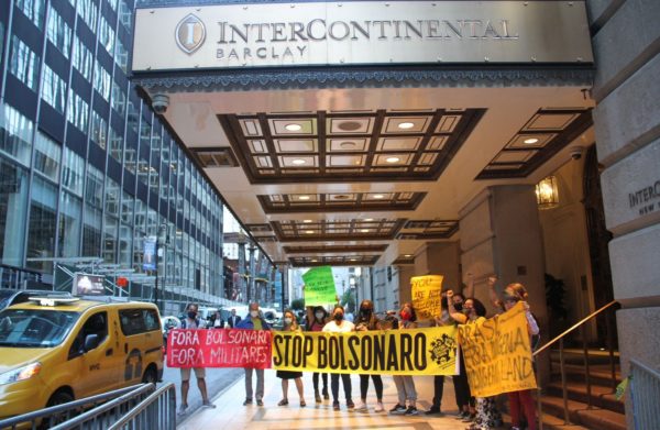 Protesto contra Bolsonaro em Nova York