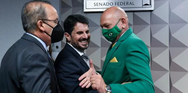 Luciano Hang no Senado