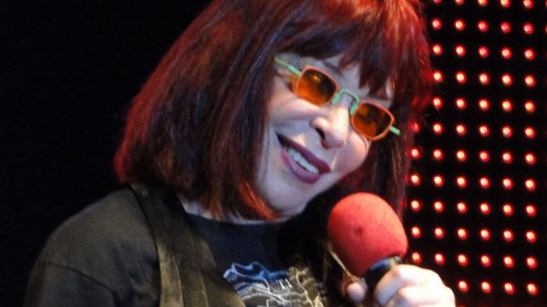 Veja a Rita Lee