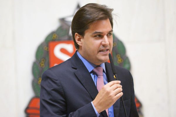 Veja o Frederico d'Ávila