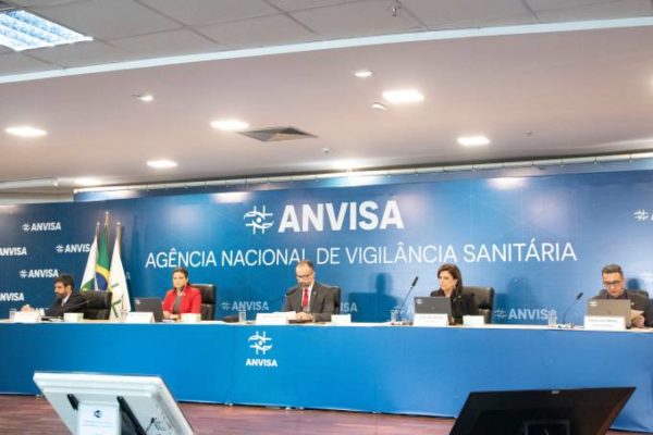 Diretores da Anvisa