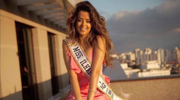 A miss Ariana de Melo