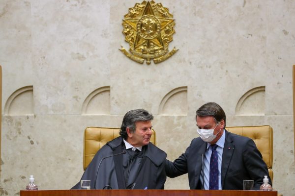 Bolsonaro ao lado do presidente do STF, Luis Fux