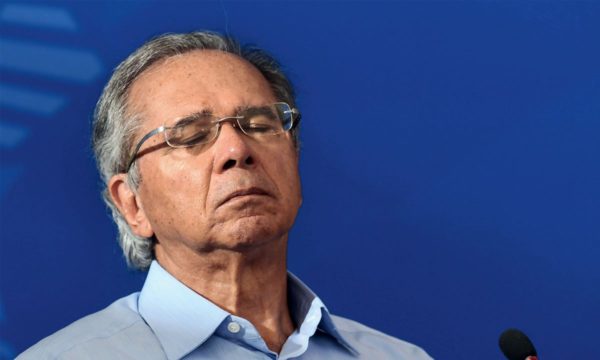 FMI já vê o fracasso de Paulo Guedes