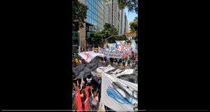 Protesto contra Bolsonaro na Cinelância, Rio