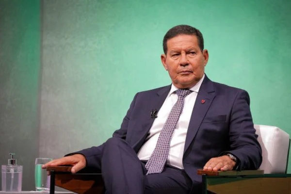 Veja Mourão