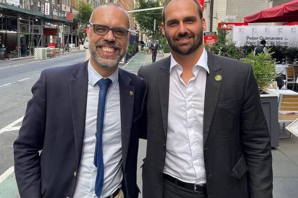 Eduardo Bolsonaro e Allan dos Santos