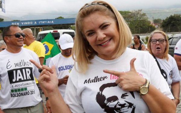 ex-esposa Bolsonaro rachadinha