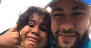 Neymar e fã colombiano