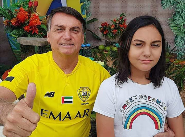 Jair Bolsonaro e Laura Bolsonaro