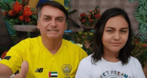Jair e Laura Bolsonaro