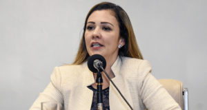 Karina Kufa é advogada de Jair Bolsonaro
