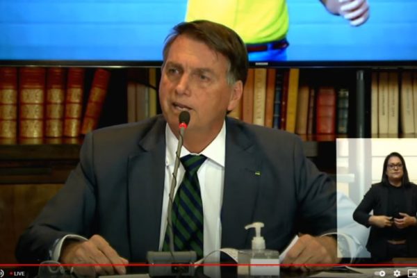 Bolsonaro durante live
