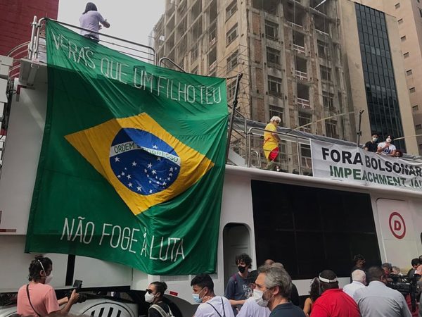 Manifestação contra governo