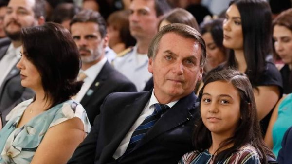 Michelle, Jair e Laura Bolsonaro