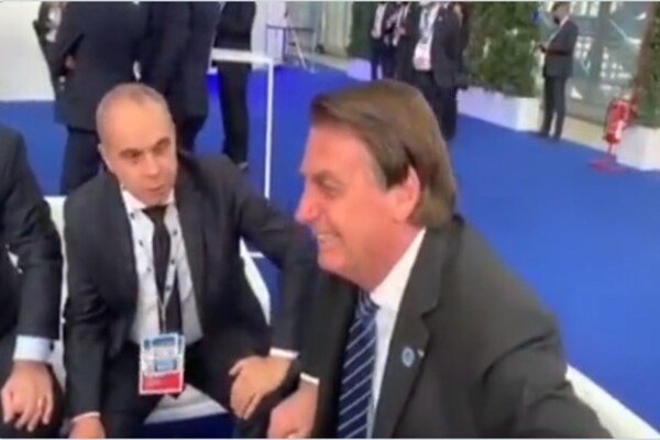 Bolsonaro em encontro com  diretor-geral da Organização Mundial da Saúde