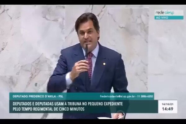 Deputado bolsonarista discursa