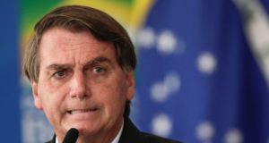 TSE ameaca Bolsonaro