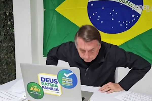 Bolsonaro abandonou a entrevista na Jovem Pan após pergunta. Imagem: Reprodução