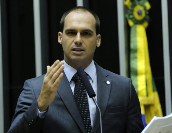 Veja o Eduardo Bolsonaro