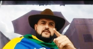 O bolsonarista foragido Zé Trovão
