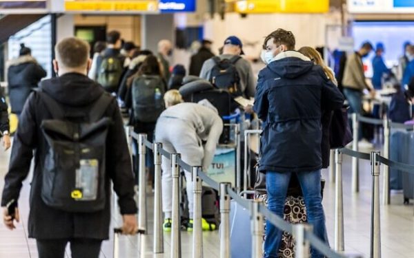 Aeroporto na Holanda durante a pandemia