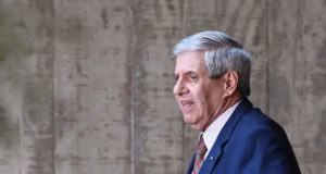 Veja o general Heleno