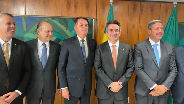 Bolsonaro unido Centrão