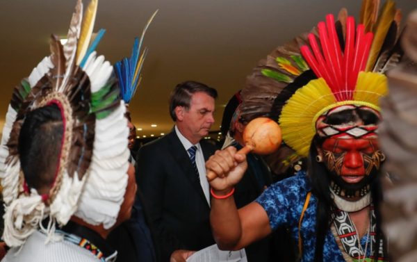 bolsonaro indios