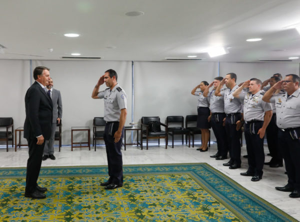 Encontro de Bolsonaro com PMs