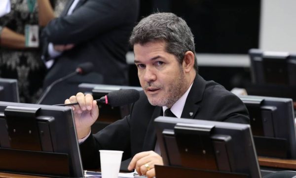 Segundo o deputado, para eleger Lira foram pagos R$ 10 milhões a cada parlamentar