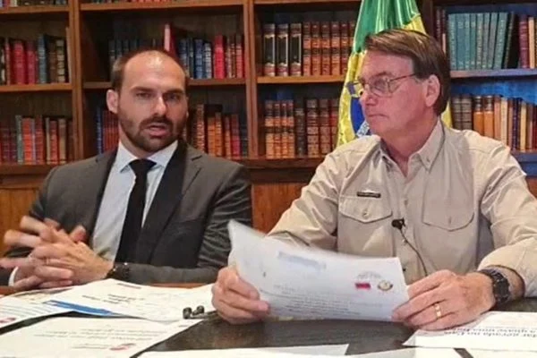 Eduardo e Jair Bolsonaro