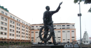 Estátua de João Cândido, o Almirante Negro