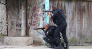 policiais favelas ações