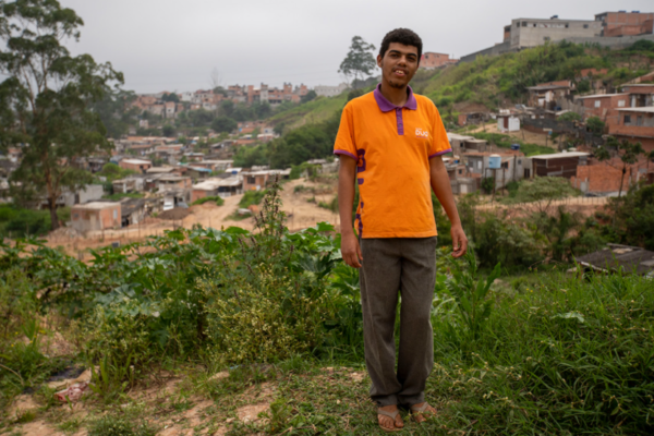 Felipe Santos de Oliveira, de 23 anos, desmaiou de fome em uma UBS de São Paulo. Foto: André Porto/UOL