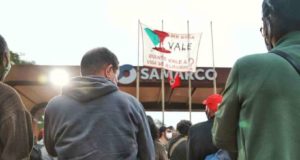 Manifestação do MST na Samarco