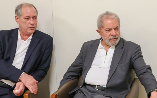 Ciro Gomes e Lula sentados