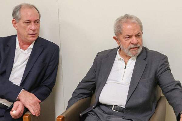 Ciro Gomes e Lula sentados