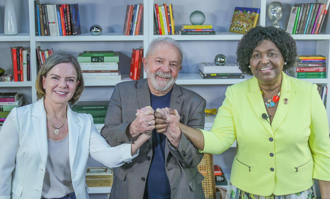 Lula com Gleisi Hoffmann e Benedita